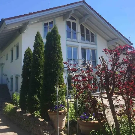 Apartamento Chiemgau-loft Zwischen Seenzauber Und Gipfelglueck