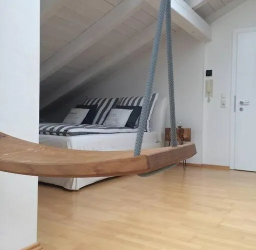 Chiemgau-loft Zwischen Seenzauber Und Gipfelglueck Appartamento *