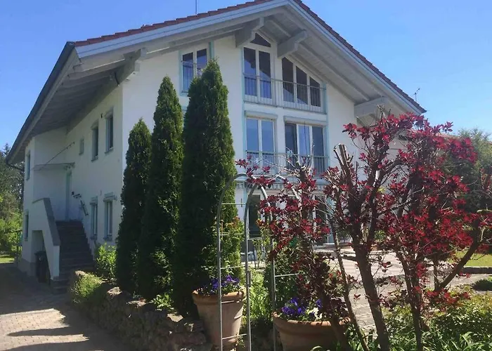 Apartment Chiemgau-loft Zwischen Seenzauber Und Gipfelglueck